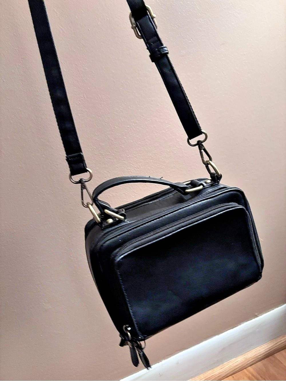 Black Crossbody Bag Like New - Gun purse
